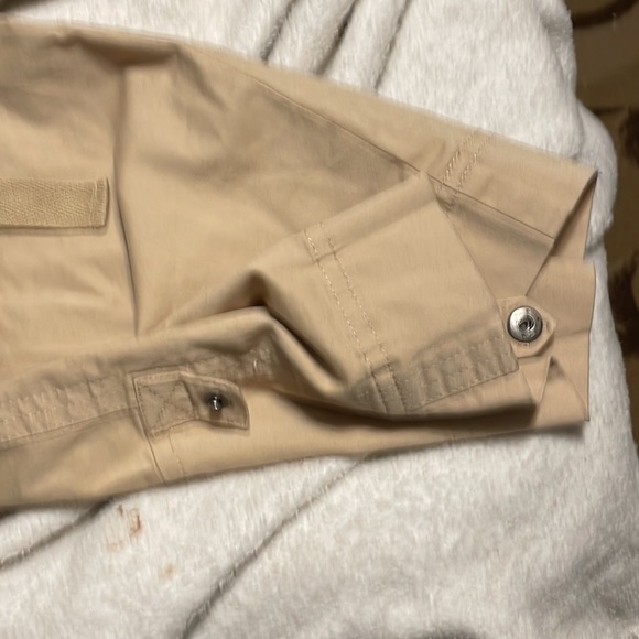 Harold’s khaki “Alex” capris - Picture 6 of 7